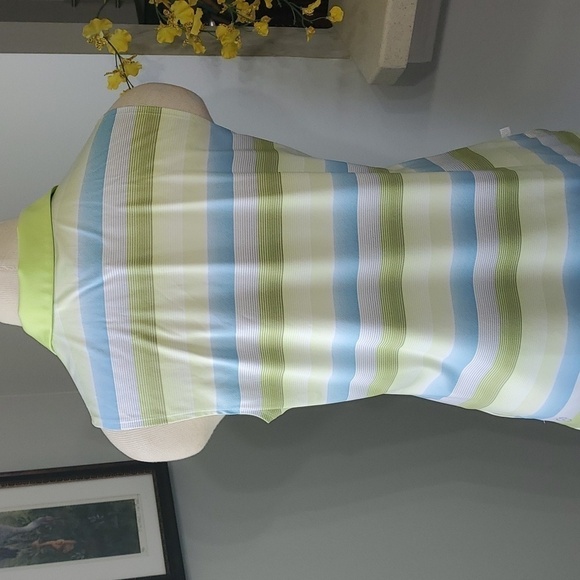 PUMA TOP. Size large. Green blue, golf, tennis or pickle‎ ball. Sleevless. Nice - Picture 6 of 6